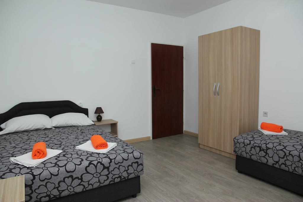 Guesthouse Civovic Bar Oda fotoğraf